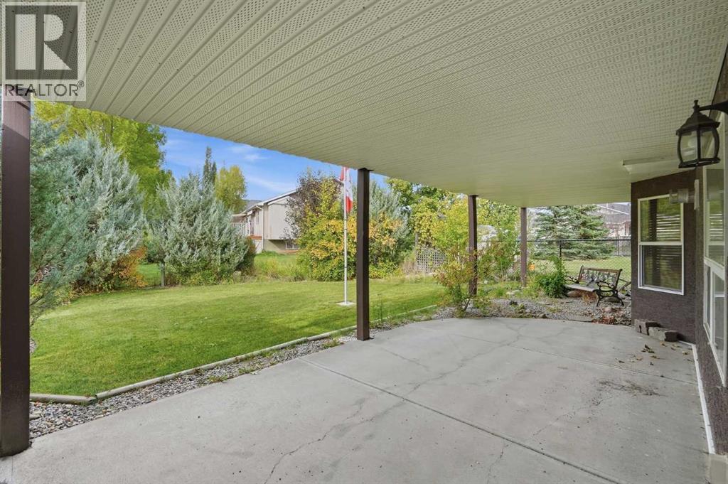 407 Lineham Acres Bay Nw Property Photo 47