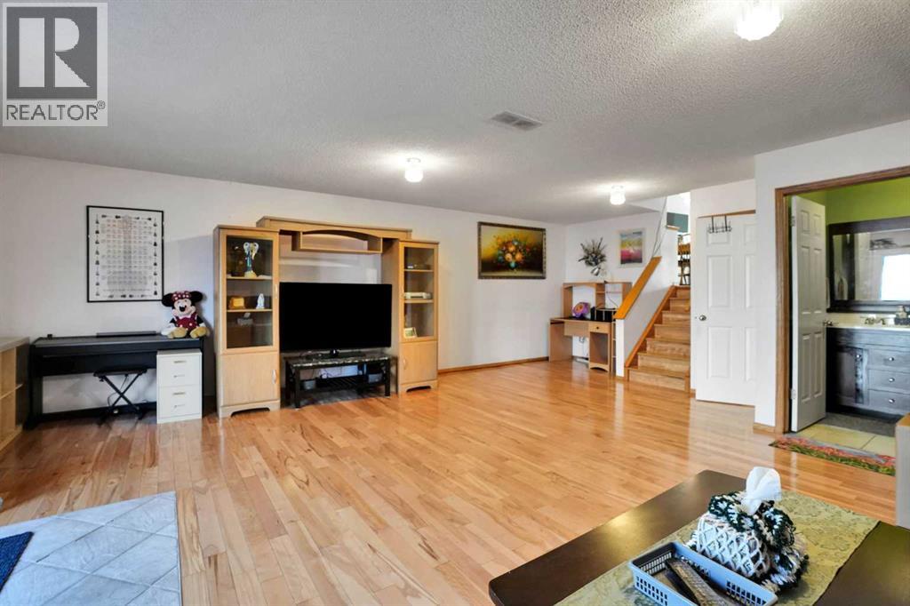 177 Erin Circle Se Property Photo 27