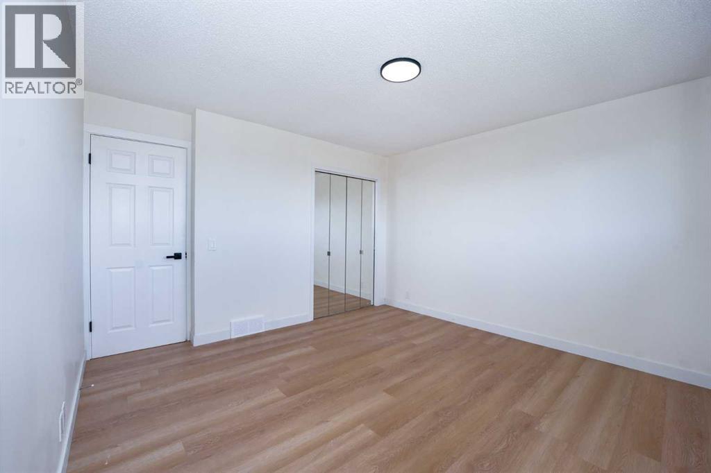 63 Beaconsfield Crescent Nw Property Photo 18