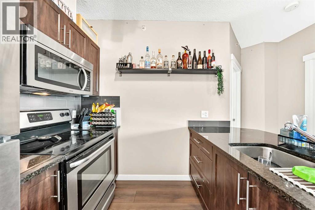 325 3 Street Southeast Property Photo 14