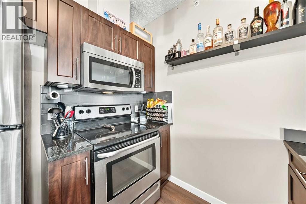 325 3 Street Southeast Property Photo 15