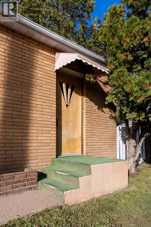 1114 Bridge Street Se Property Photo 2