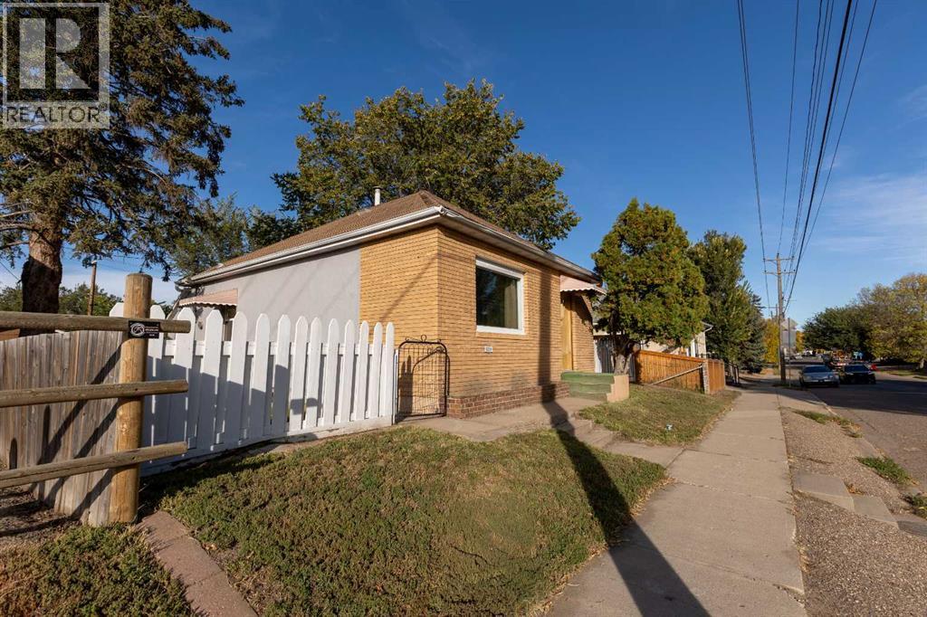1114 Bridge Street Se Property Photo 4
