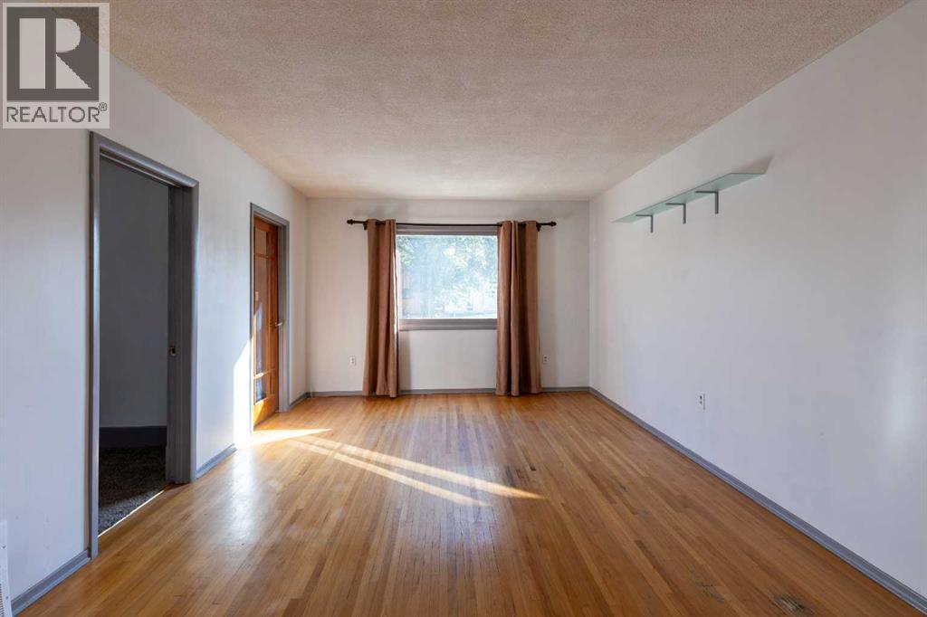 1114 Bridge Street Se Property Photo 12