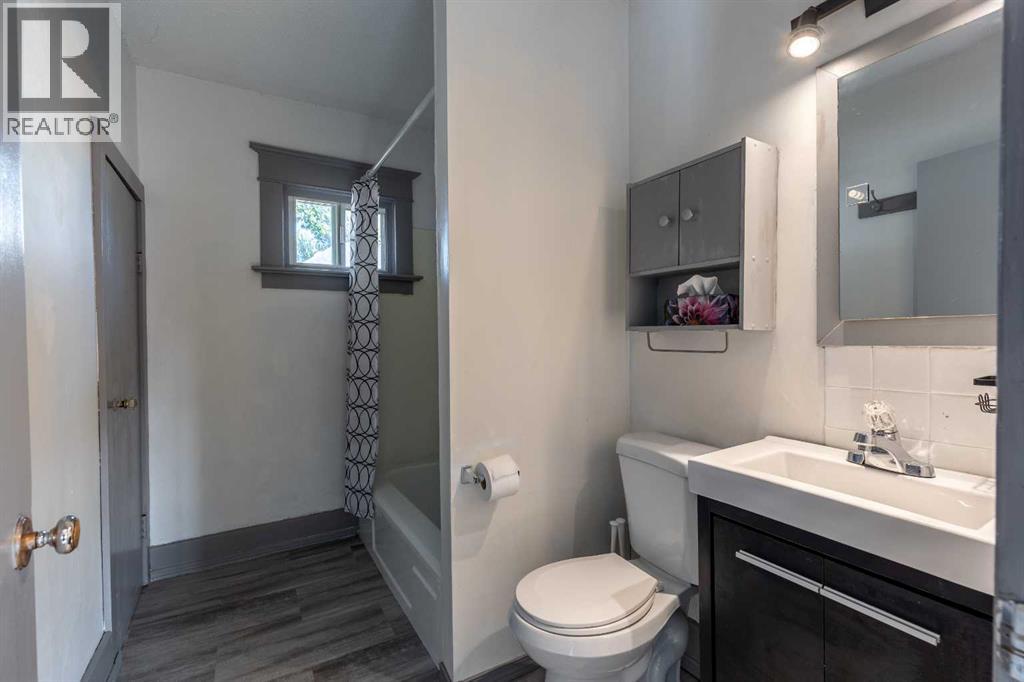 1114 Bridge Street Se Property Photo 22
