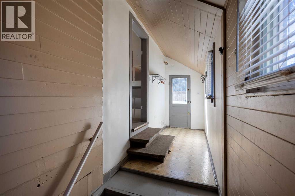 1114 Bridge Street Se Property Photo 25
