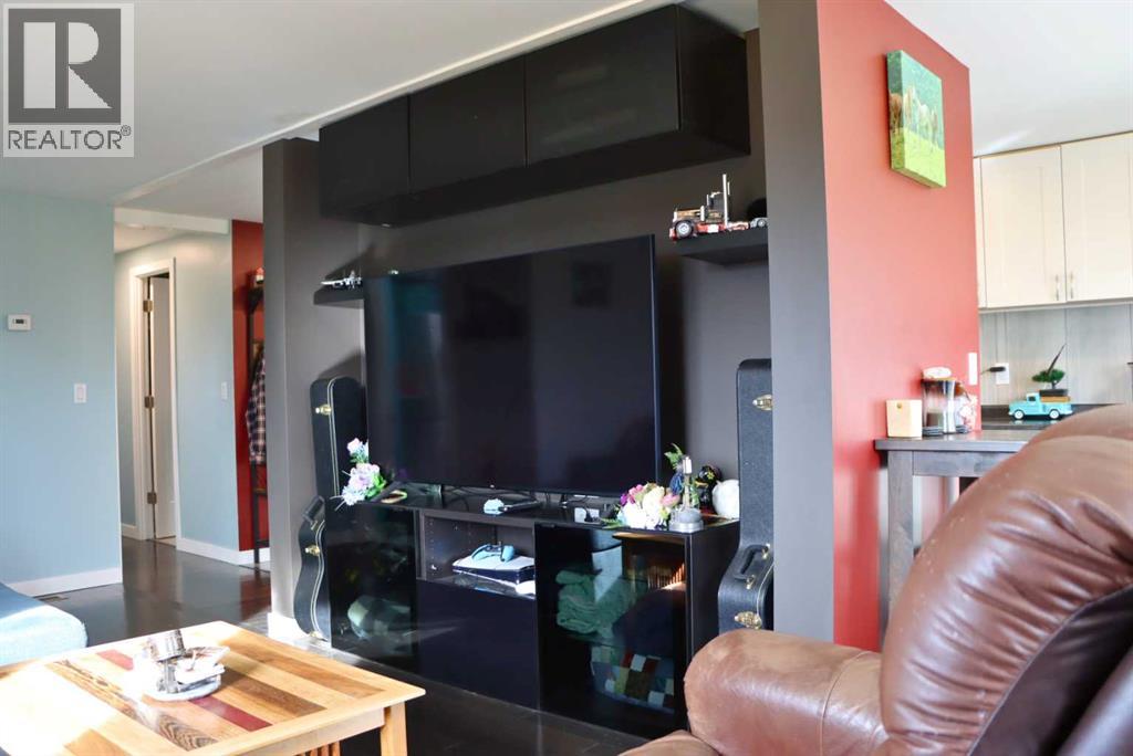 4503 50 Avenue Property Photo 9