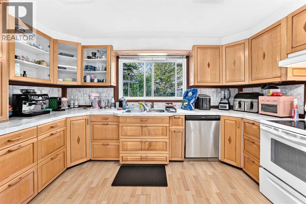 4015 Centre B Street Nw Property Photo 5