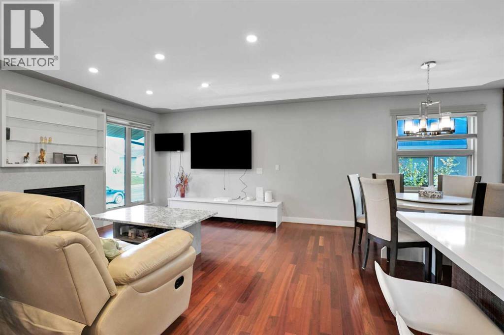 1115 Marcombe Crescent Ne Property Photo 6