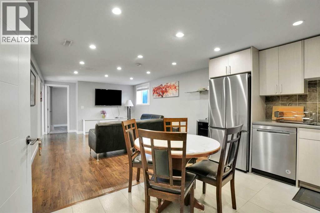 1115 Marcombe Crescent Ne Property Photo 31