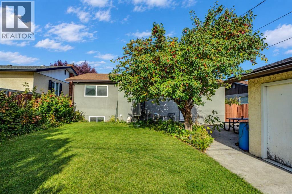 1115 Marcombe Crescent Ne Property Photo 43