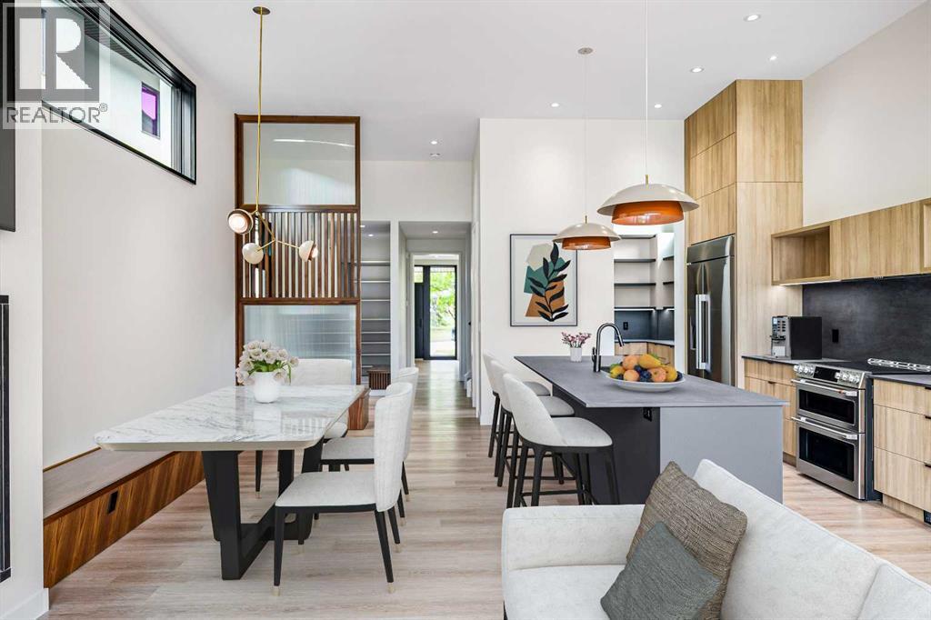 3d Willow Crescent Sw Property Photo 1