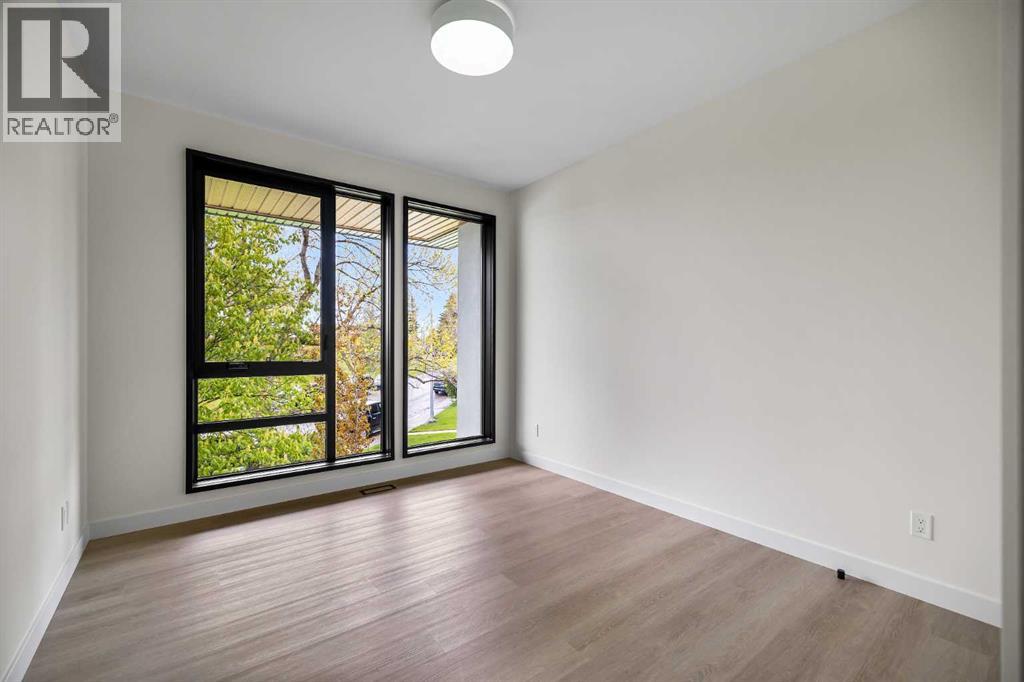 3d Willow Crescent Sw Property Photo 21