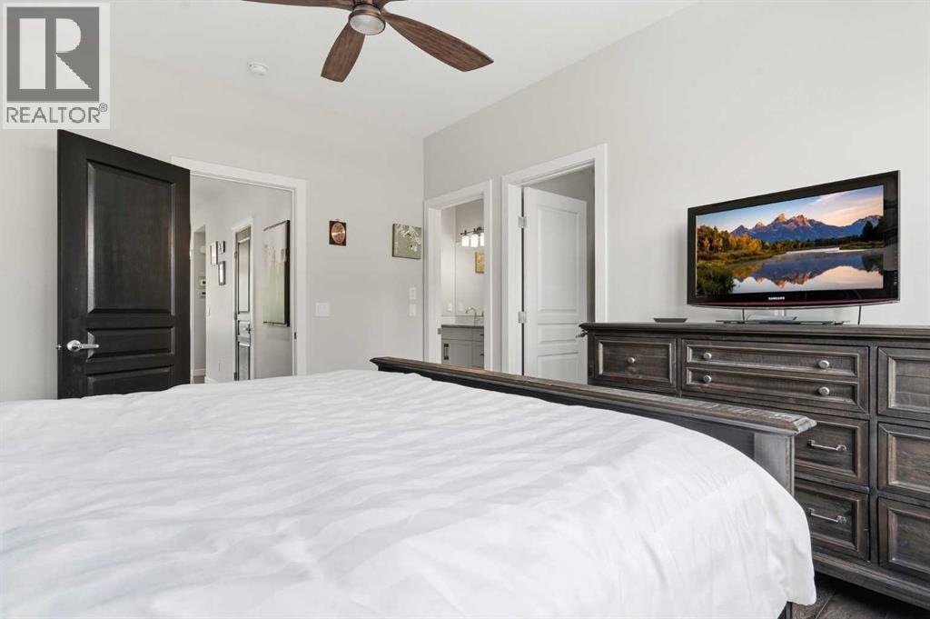 237 Mahogany Parade Se Property Photo 13