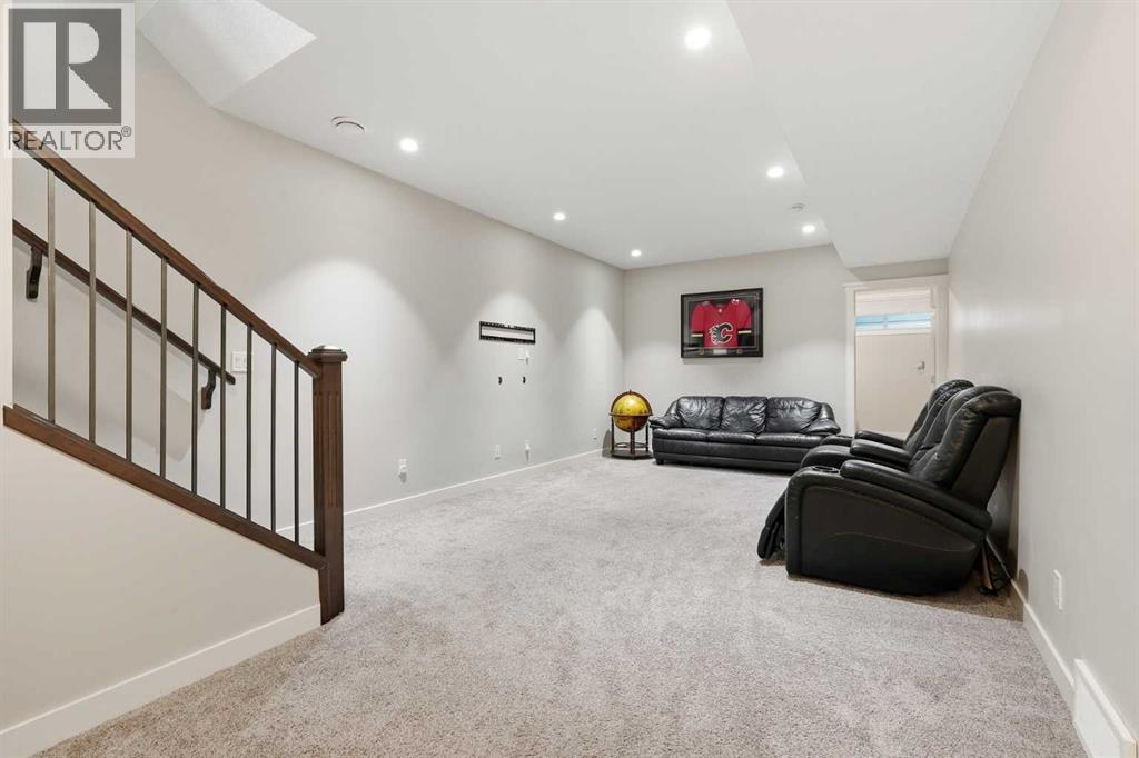 237 Mahogany Parade Se Property Photo 19