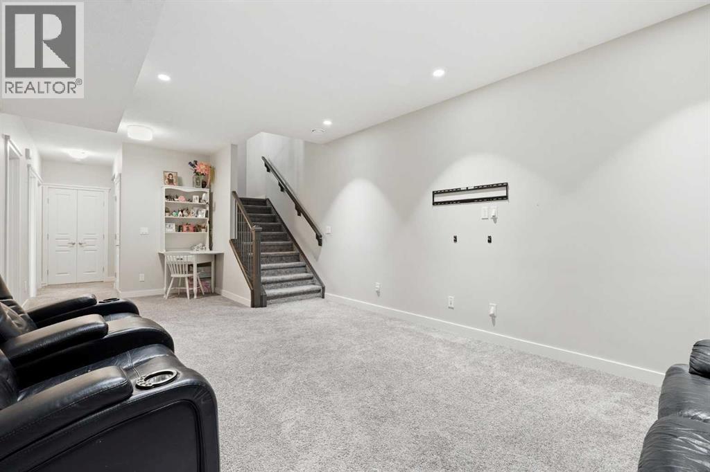 237 Mahogany Parade Se Property Photo 20