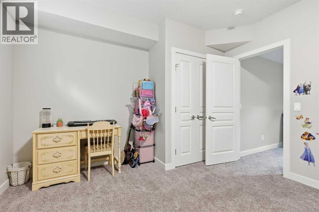 237 Mahogany Parade Se Property Photo 24