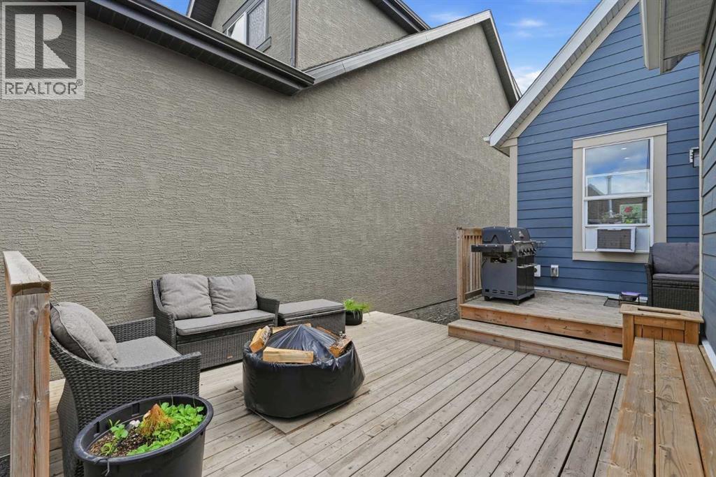 237 Mahogany Parade Se Property Photo 28