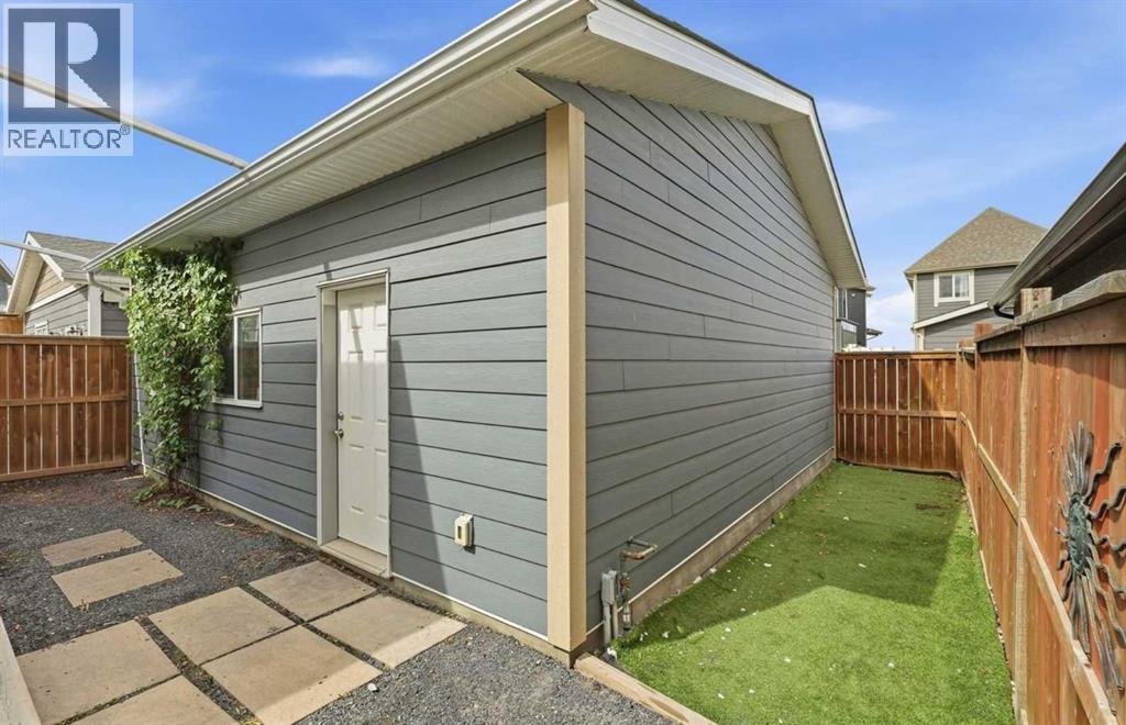 237 Mahogany Parade Se Property Photo 32