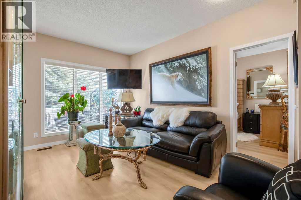 72 Millside Drive Southwest Property Photo 11