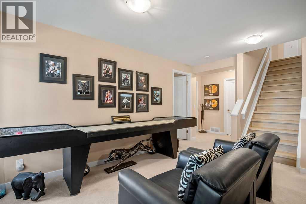 72 Millside Drive Southwest Property Photo 25