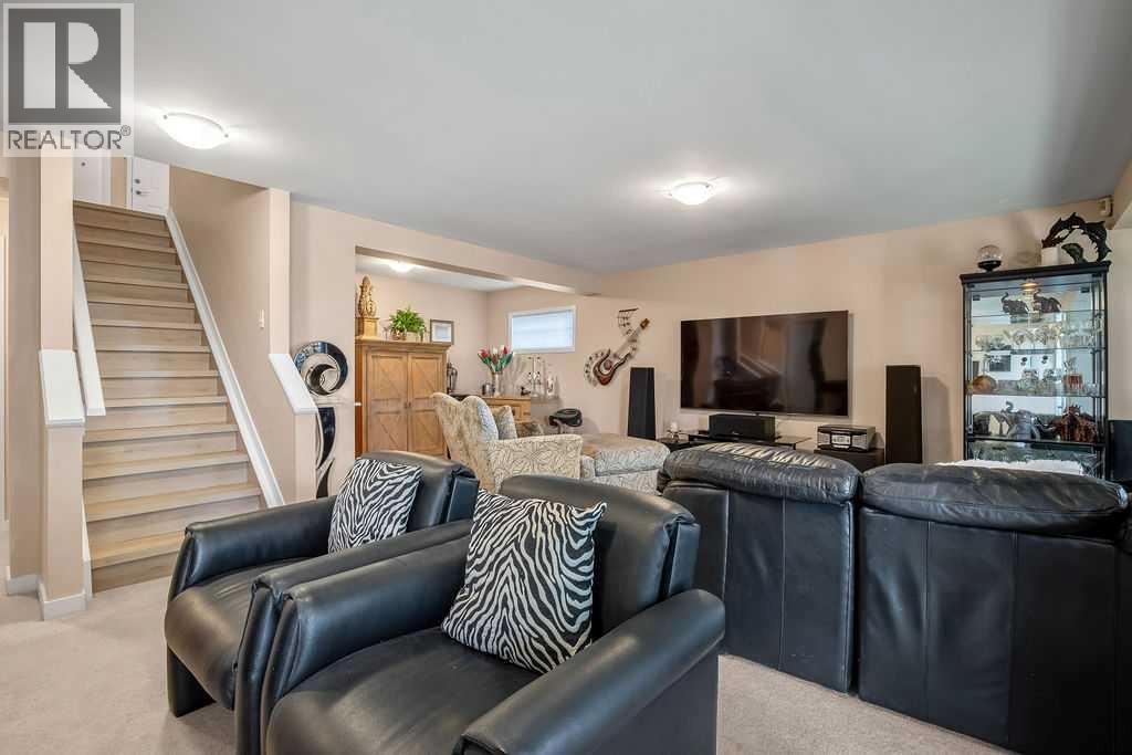 72 Millside Drive Southwest Property Photo 26