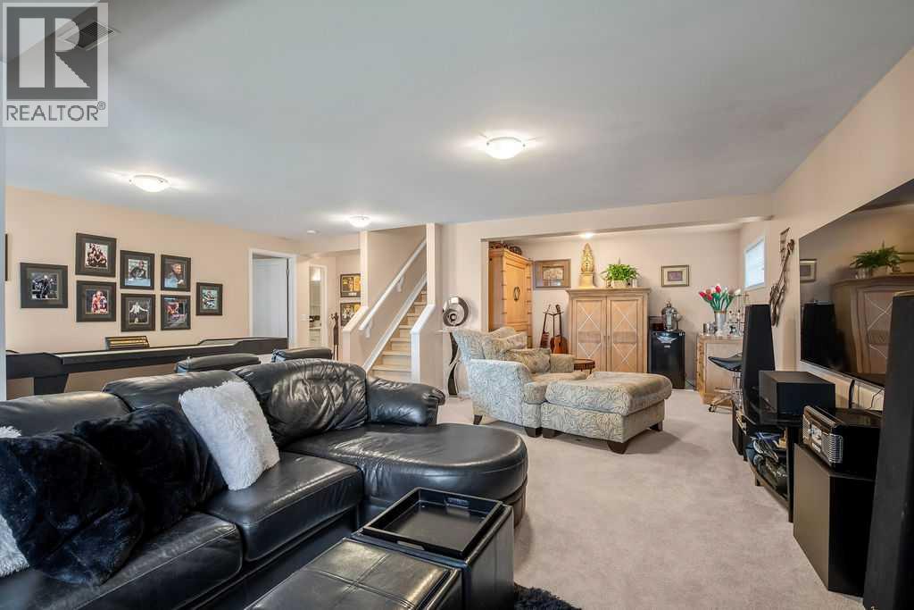 72 Millside Drive Southwest Property Photo 28