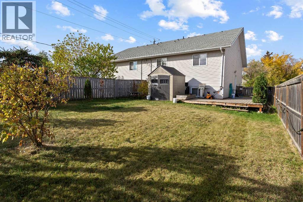 5203 41 Street Property Photo 2