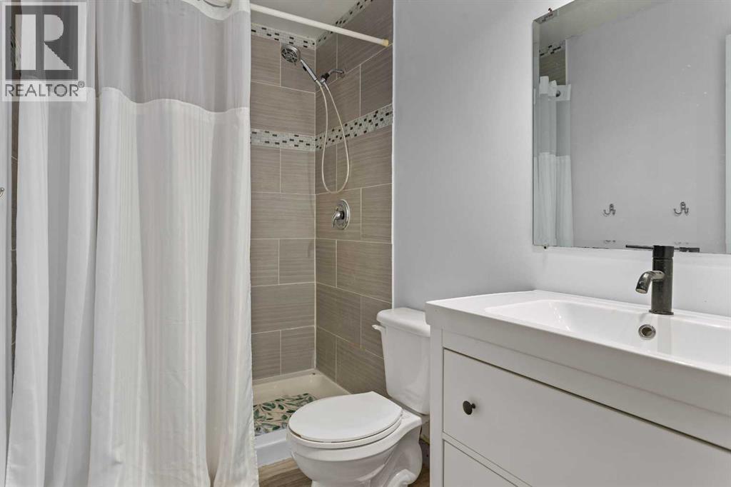 5203 41 Street Property Photo 16