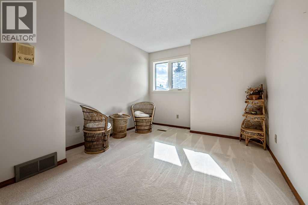 56 Bernard Way Nw Property Photo 22
