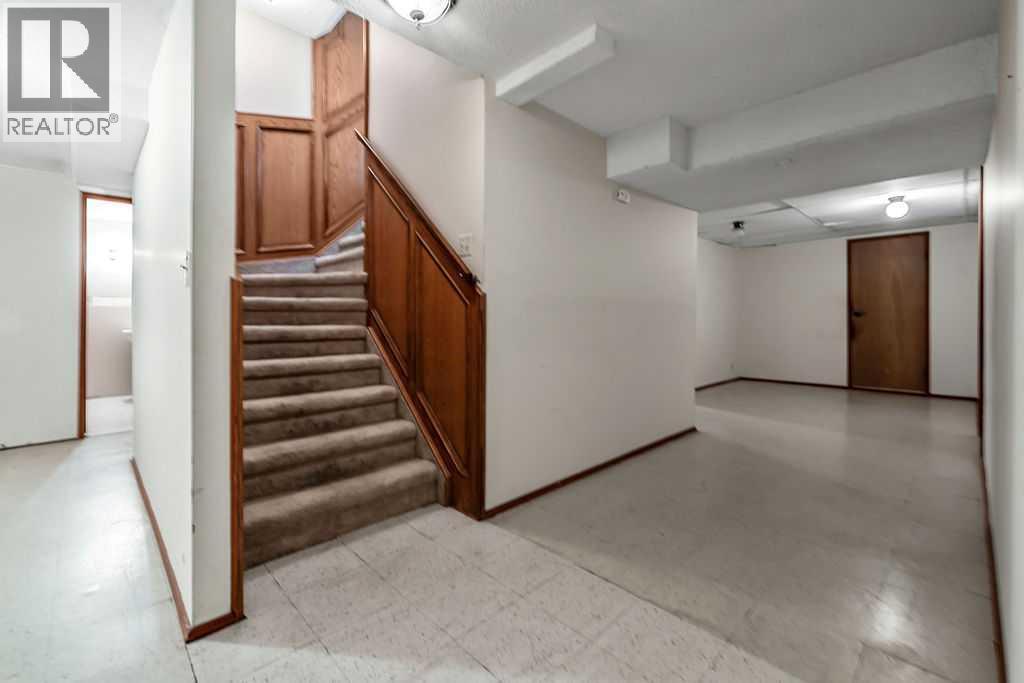 56 Bernard Way Nw Property Photo 24