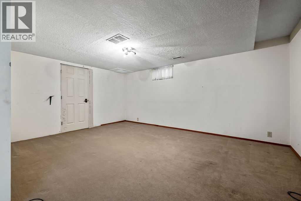 56 Bernard Way Nw Property Photo 25
