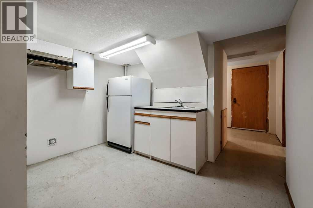 56 Bernard Way Nw Property Photo 26