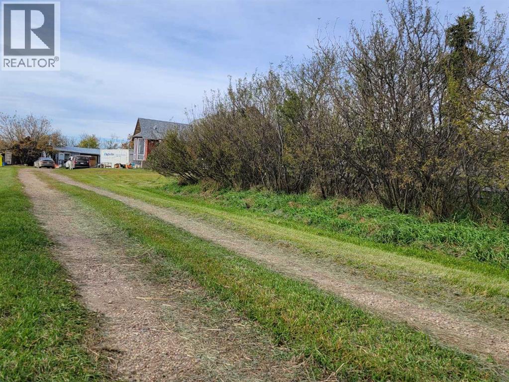 38024 182 Range Property Photo 2