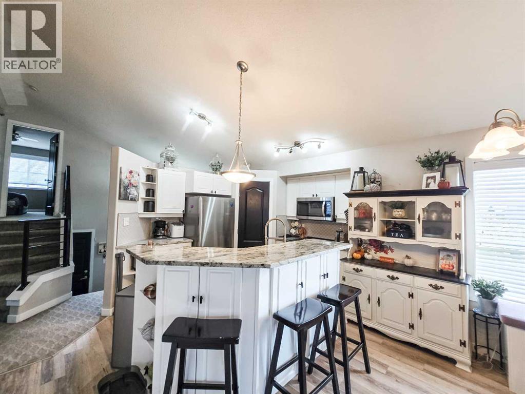 5501 17 Avenue Property Photo 7