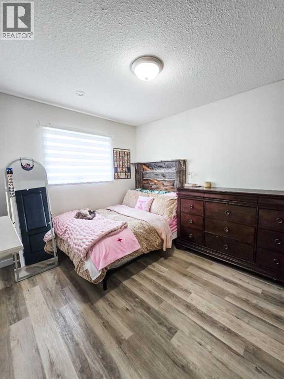 5501 17 Avenue Property Photo 12