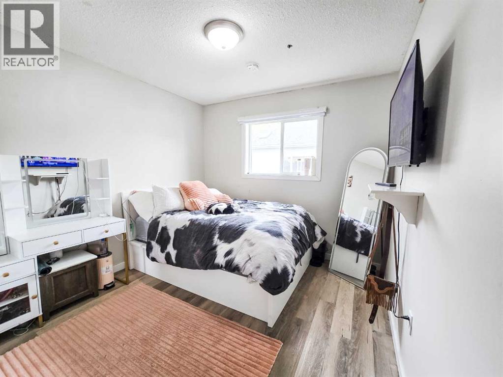 5501 17 Avenue Property Photo 13