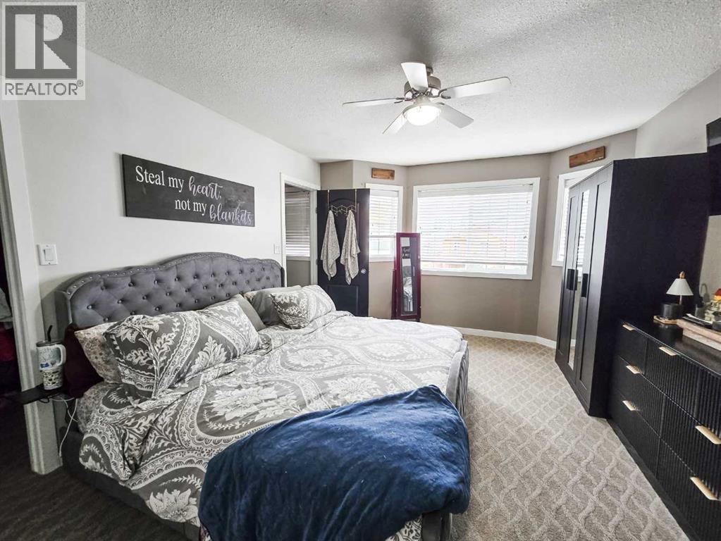 5501 17 Avenue Property Photo 16