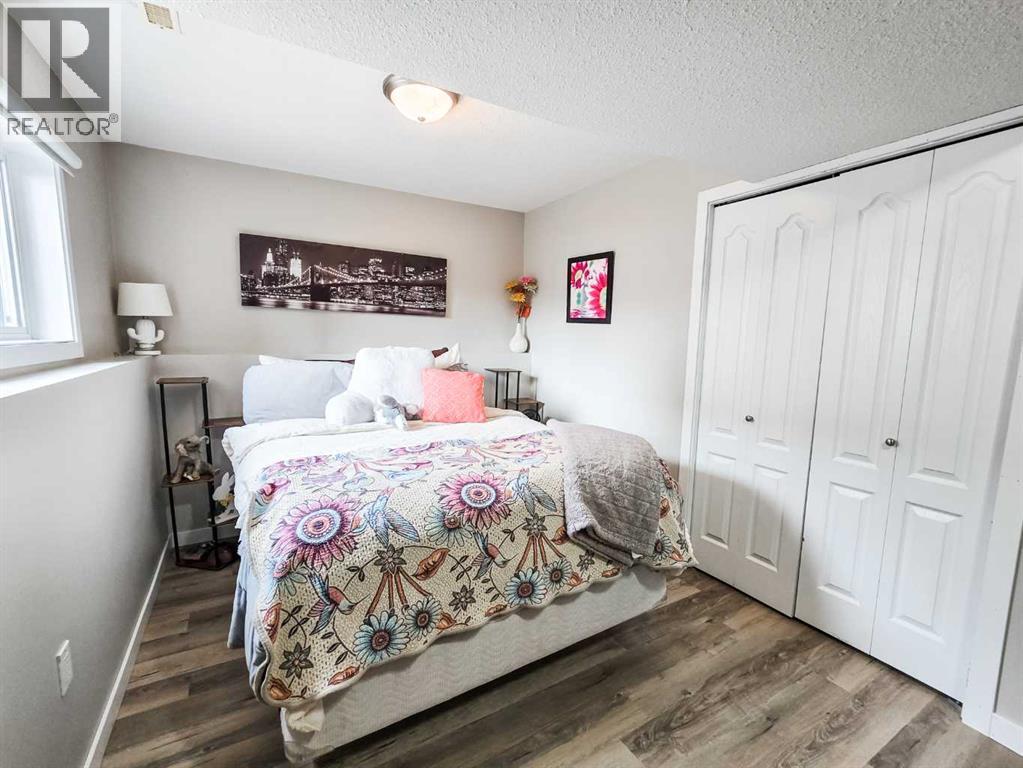 5501 17 Avenue Property Photo 23