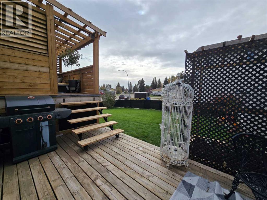 5501 17 Avenue Property Photo 31