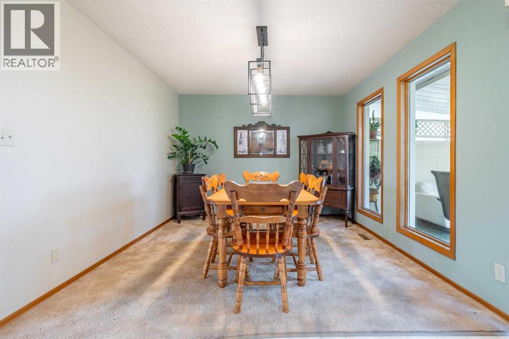 5825 52 Street Property Photo 11