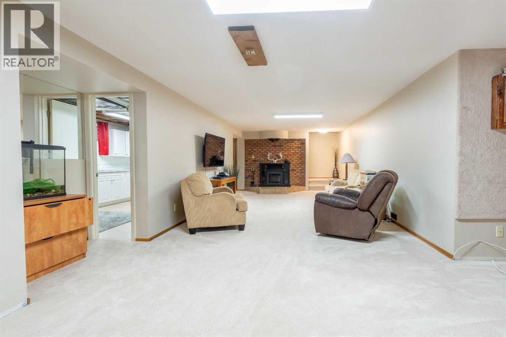 5825 52 Street Property Photo 28