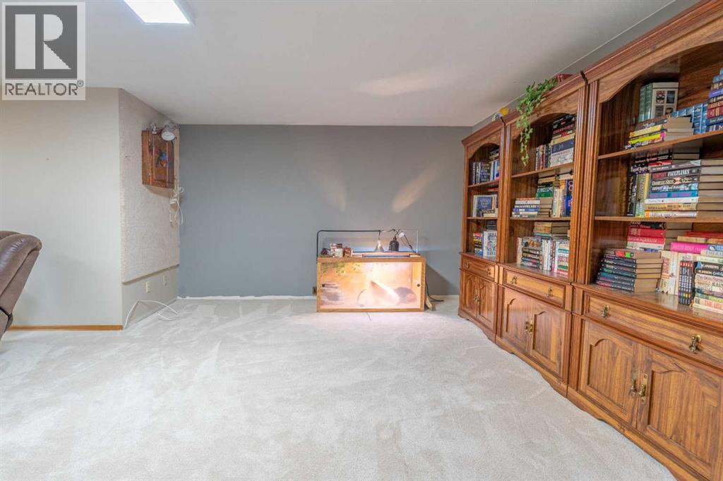 5825 52 Street Property Photo 30