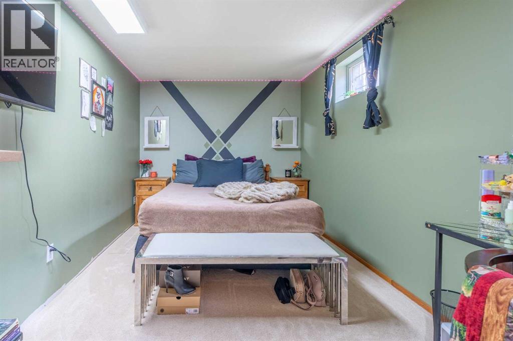 5825 52 Street Property Photo 32