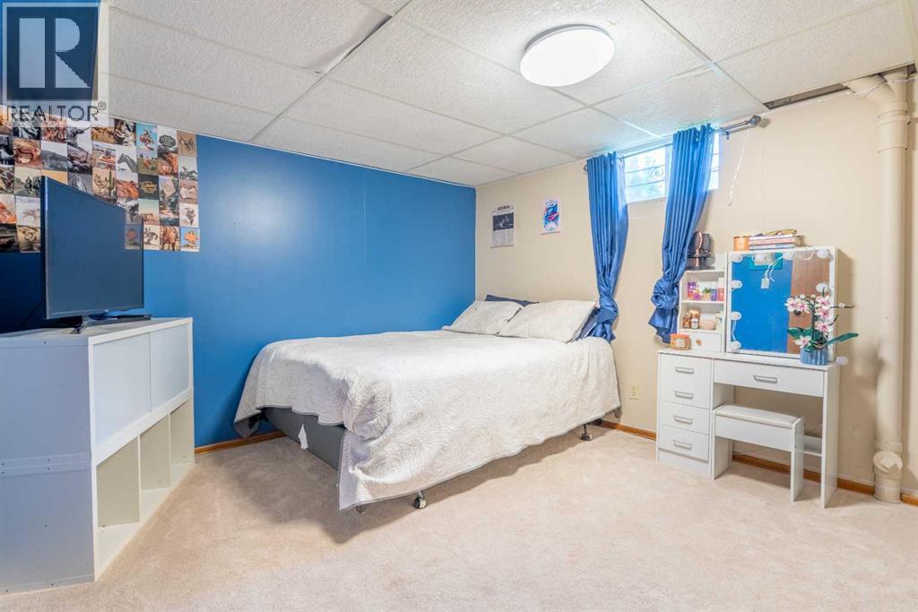 5825 52 Street Property Photo 33