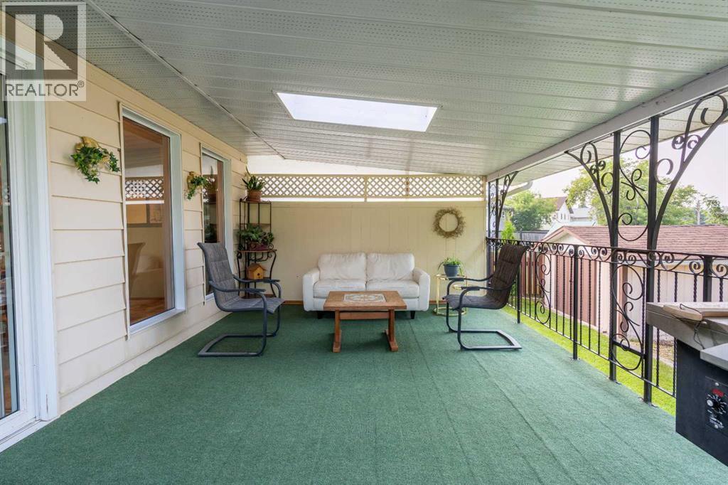 5825 52 Street Property Photo 37