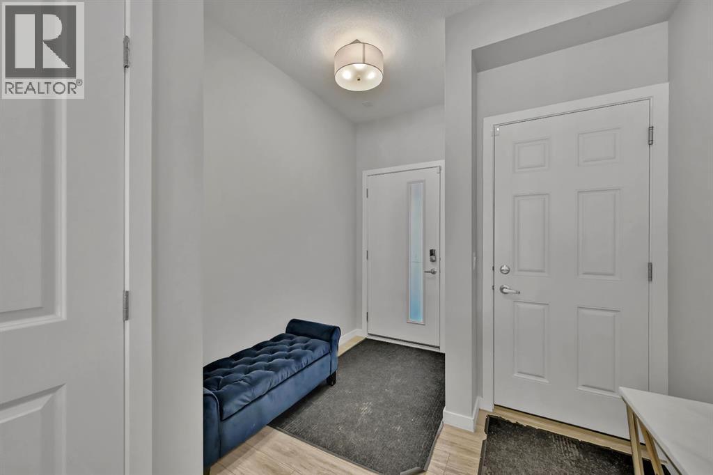 213 Walgrove Boulevard Se Property Photo 5