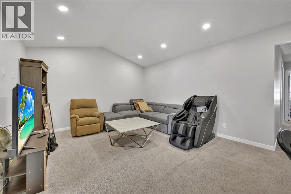 213 Walgrove Boulevard Se Property Photo 23