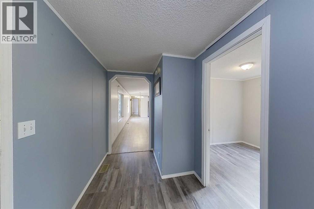 1305 Southshore Drive W Property Photo 4