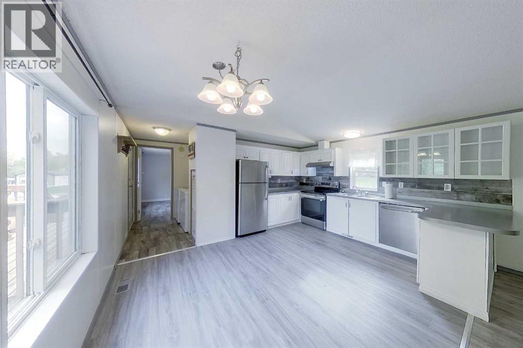 1305 Southshore Drive W Property Photo 7